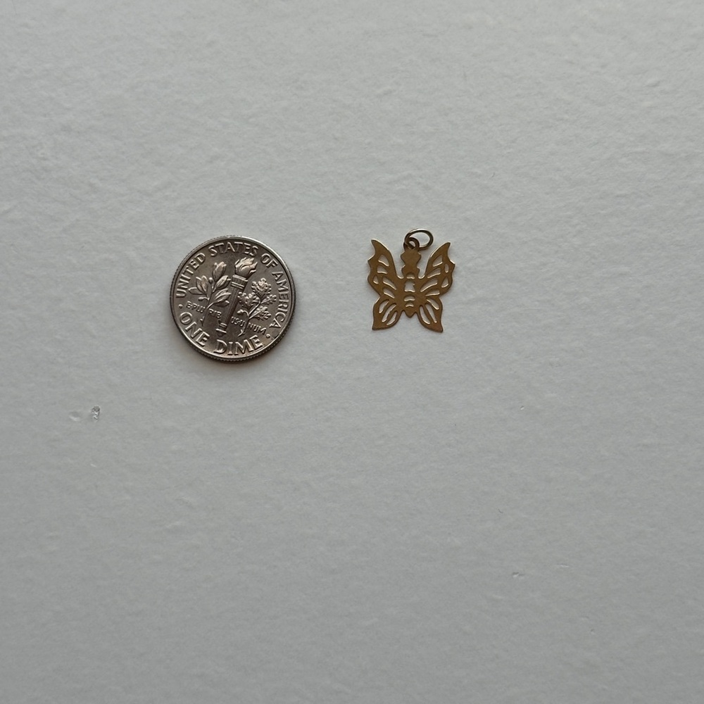 Estate 14k Gold Butterfly Pendant